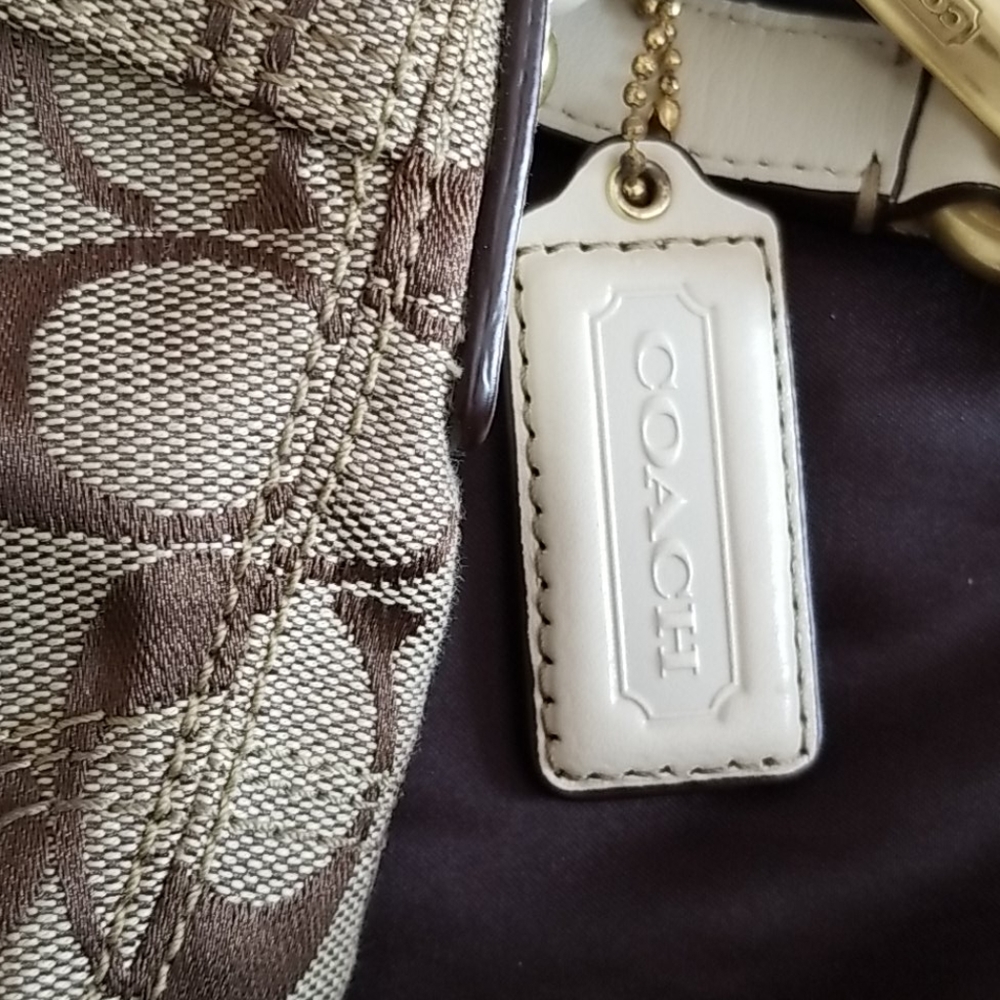 Brand new Coach purse - Picture 4 of 6